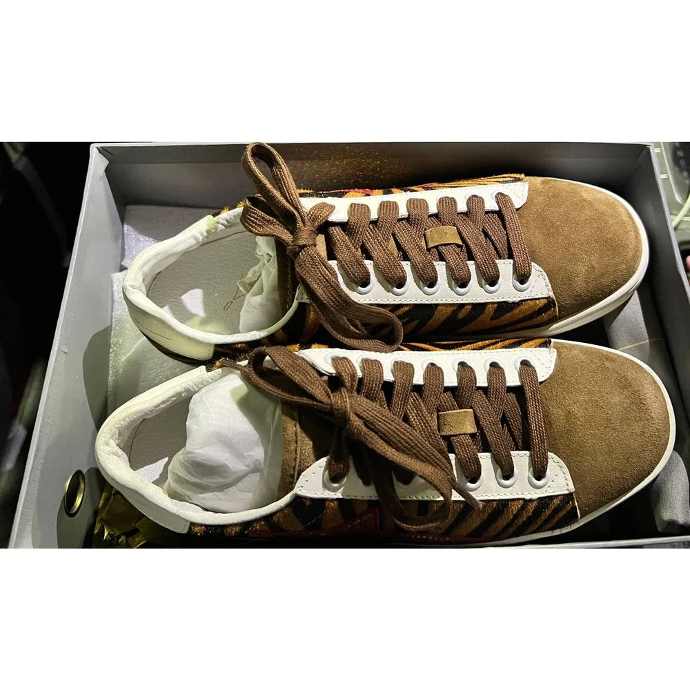 NWT Lola Cruz Star Sneakers - Picture 3 of 5